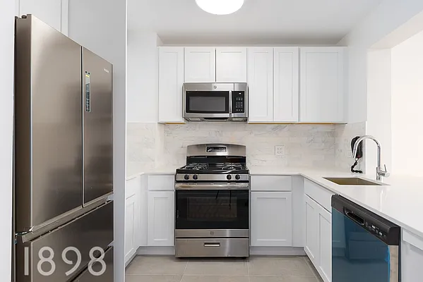 Rented by A&E Real Estate Management | media 2