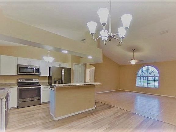 2nd image of 3214 Kumquat Dr