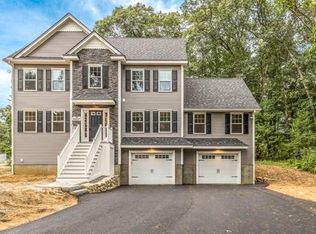 40 Boutwell St, Wilmington, MA 01887