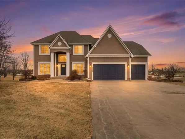 21201 S Jefferson Pkwy, Pleasant Hill, MO 64080