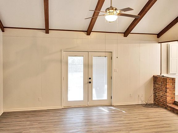 4th image of 273 Blue Bird Ln