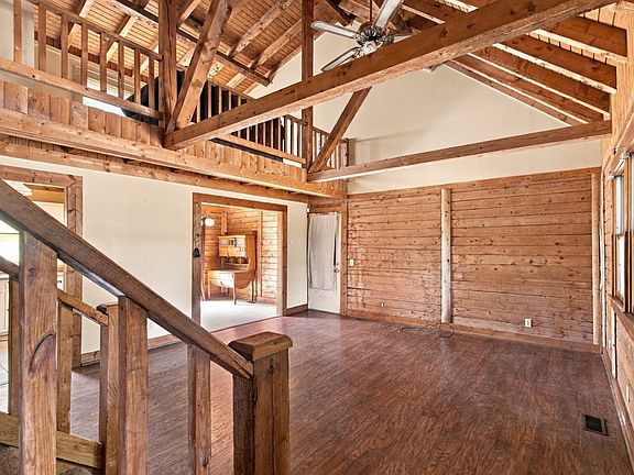 4th image of 801 Buckeye Ct