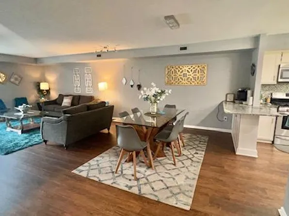 16 Township Line Rd, Elkins Park, PA