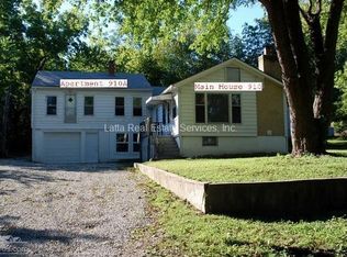 910A S Butler Ln, Independence, MO 64056