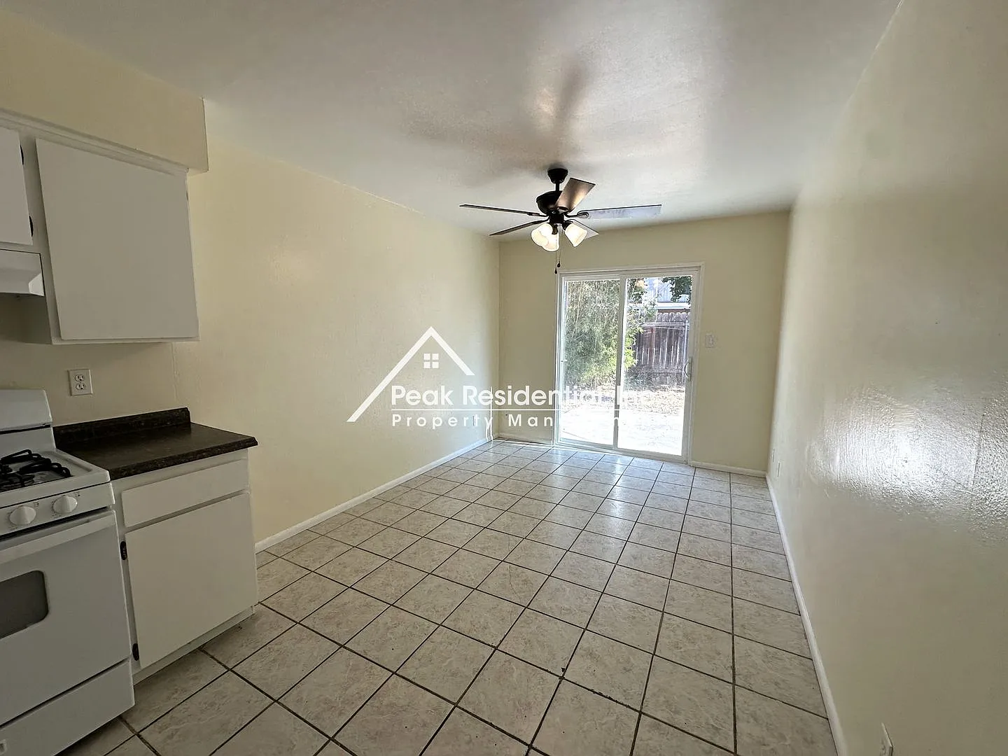 Updated 3bd/1.5ba Rancho Cordova Duplex — Photo 4
