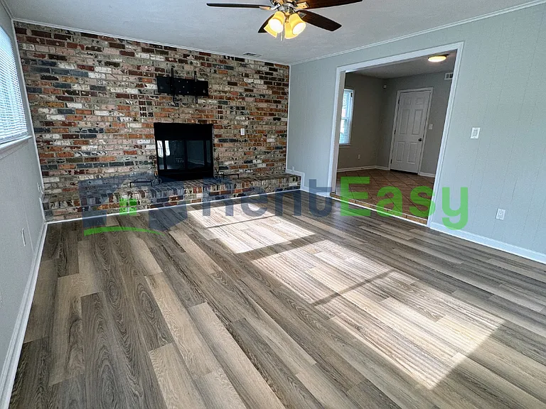 1584 Boles Pl — Photo 13