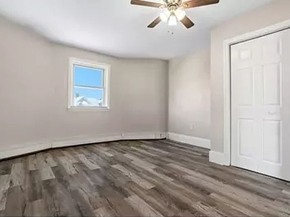 3rd image of 39 Dean St #3