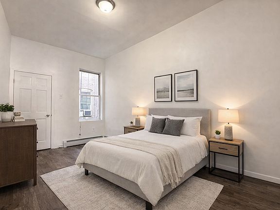 3rd image of 7208 Forest Ave #1F