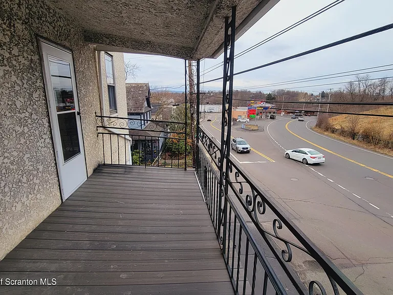 864 S Main St #3 — Photo 16