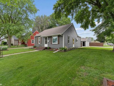 962 15th Pl NE, Mason City, IA, 50401