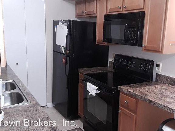 4th image of 3090 Plaza Terrace Dr #3090
