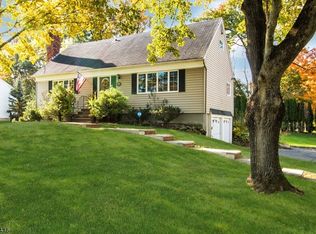 98 Knoll Ter, West Caldwell, NJ 07006