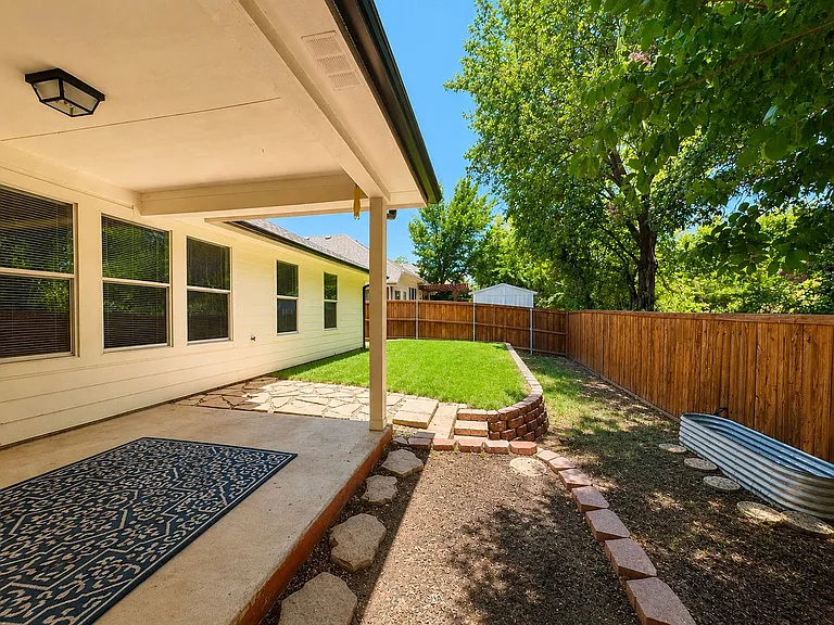 1745 Duck Cove Dr — Photo 19