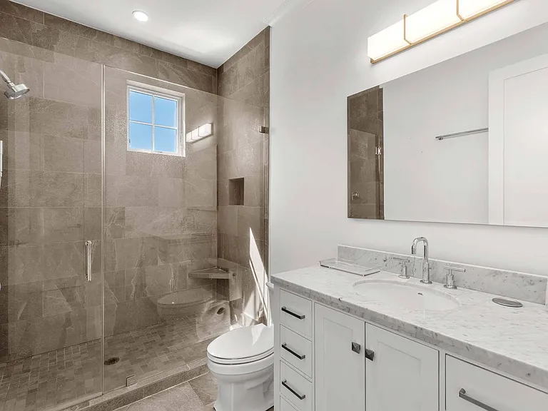 73 Beach Ln — Photo 14