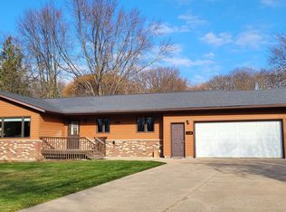 1109 Fairview Dr, Marshfield, WI 54449