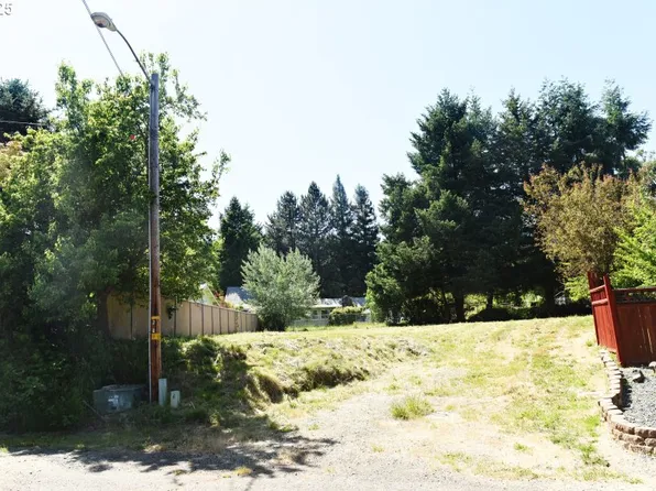 124 Gaddis Ln, Glendale, OR 97442