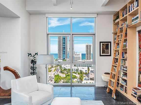 3rd image of 201 Aqua Ave APT 1002