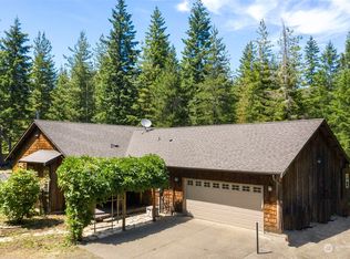 411 NE Trudeau Mountain Rd, Belfair, WA 98528