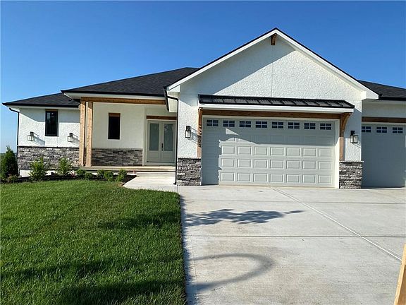 2nd image of 2604 NE Amanda Ln