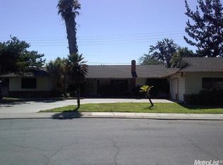 101 Fairoaks Dr, Modesto, CA 95351