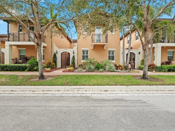 1308 SW 147th Ave, Pembroke Pines, FL 33027