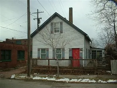 2731 W 30th St photo 1