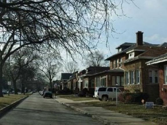 Exterior Neighborhood (street photo)
