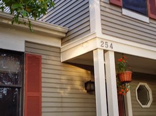 254 Pampas Ct, Columbus, OH 43235
