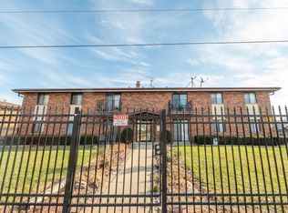 7512 N Granville Rd APT 105, Milwaukee, WI 53224