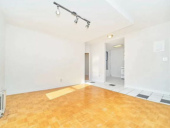 5th image of 339 E 95th St APT 2W