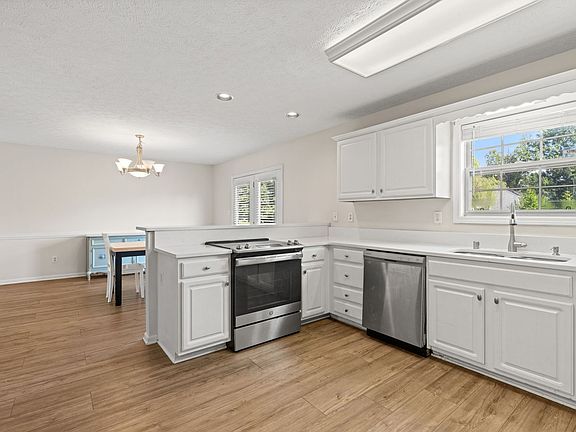 4th image of 8212 Grandel Pl