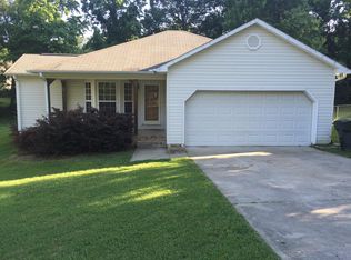 9 Oak Ridge Dr, Thomasville, NC 27360