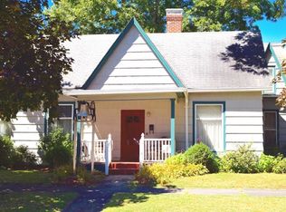 317 S Main St, Palestine, IL 62451