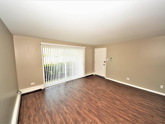 5th image of 9422 S 78th Ct #1N