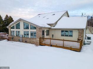 12982 Mulligan Ct, Lindstrom, MN 55045