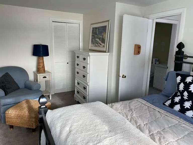 Upstairs: Bedroom #1 , queen bed