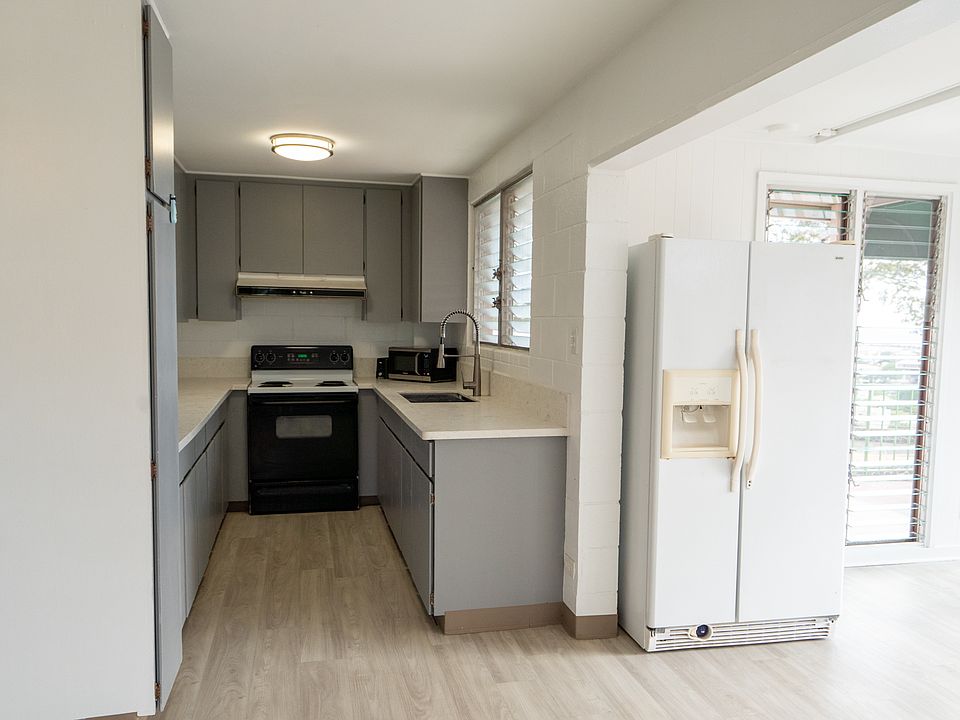Kitchen with lots of storage cabinets