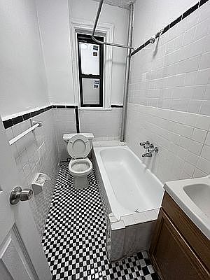 2nd image of 883 Franklin Ave APT 4A