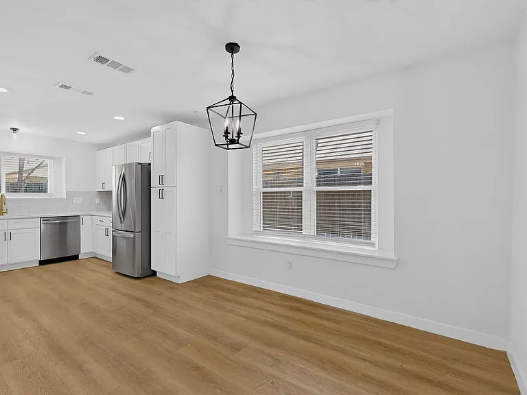 1313 Homestead St — Photo 35