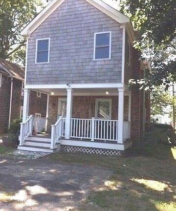 3rd image of 648 Roanoke Ave