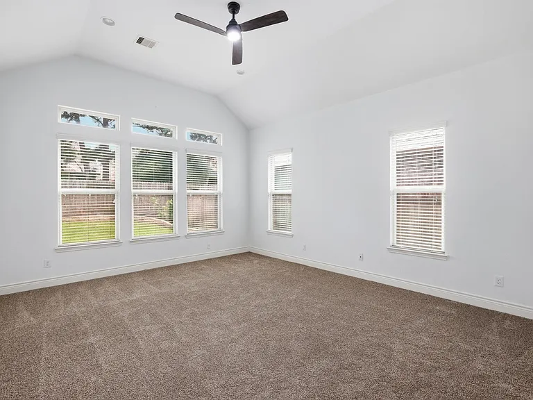 135 Deerfield Meadow Dr — Photo 21