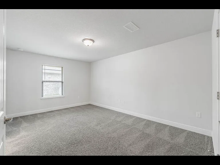 5785 Dogwood Dr E — Photo 9