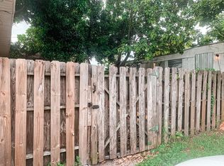 3525 19th St W, Bradenton, FL 34205