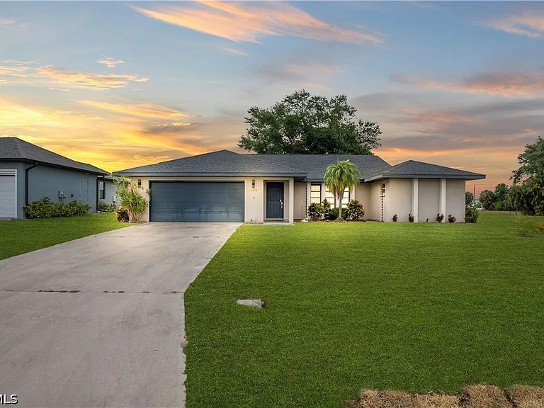 299 Rotonda Cir — Photo 18