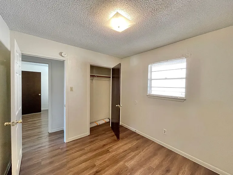 624 Sunset Ln — Photo 29