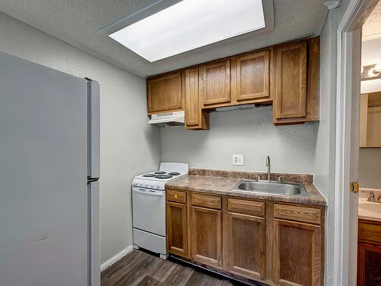 Pelican Pointe — Photo 2