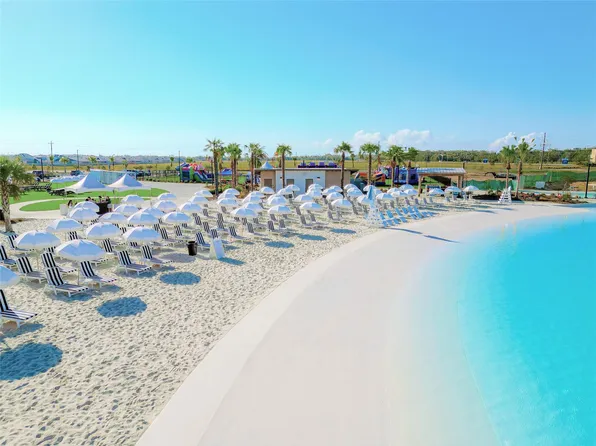 1770 E Peach Creek Dr, Dayton, TX