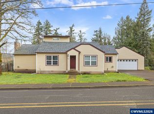 910 Oak Ter, Sweet Home, OR 97386