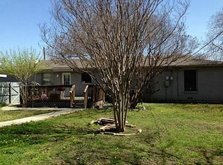1304 Pine St, Grapevine, TX 76051