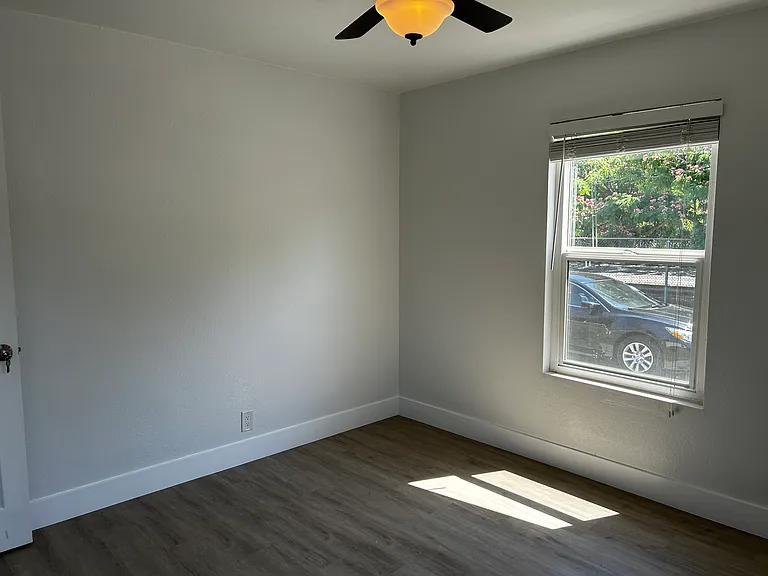 6550 Nielsen Way — Photo 8